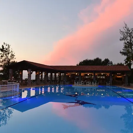 Hotell Artemisia Royal Park Club 3*