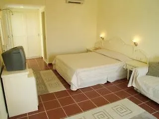 Artemisia Royal Park Club