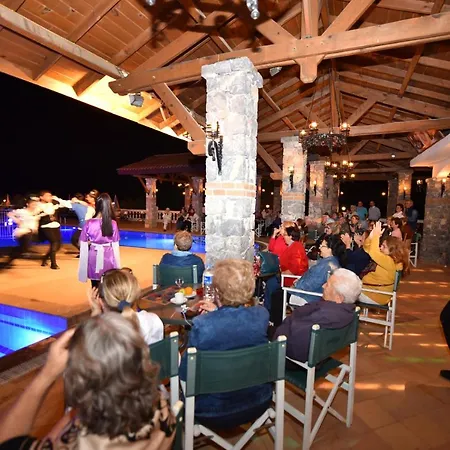 Artemisia Royal Park Club ホテル